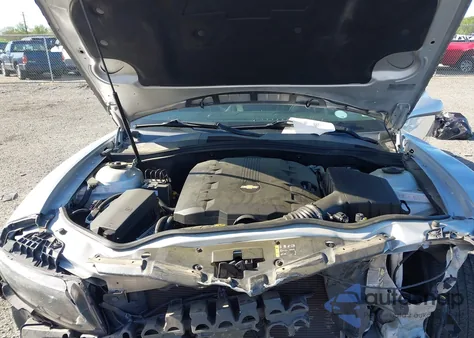 2015 Chevrolet Camaro 2Ls from USA, damaged, VIN 2G1FB1E35F9171072